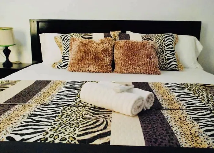 Coastalbay 2 & Golf Cart San Pedro (Ambergris Caye)